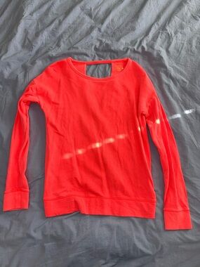 Lilly Pulitzer Luxletic pullover in coral, size S